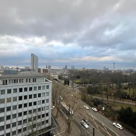 Kaiserloft Skylineblick Messe & * Düsseldorf