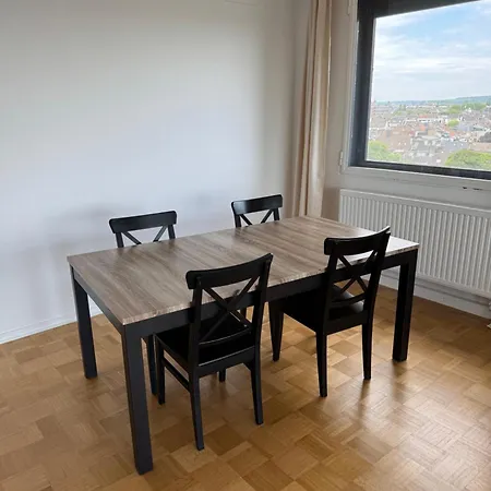 Kaiserloft Skylineblick Messe & Lägenhet