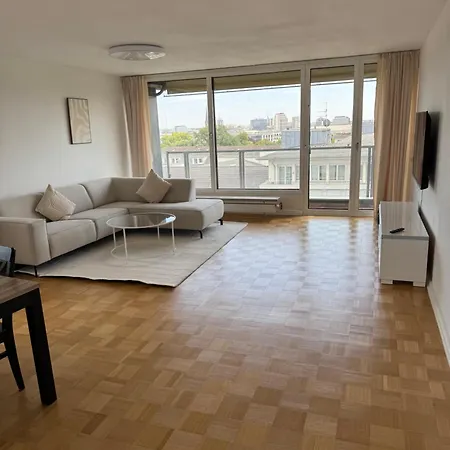 Kaiserloft Skylineblick Messe & Düsseldorf
