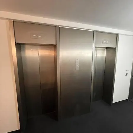 Kaiserloft Zentral Nahe Messe * Düsseldorf